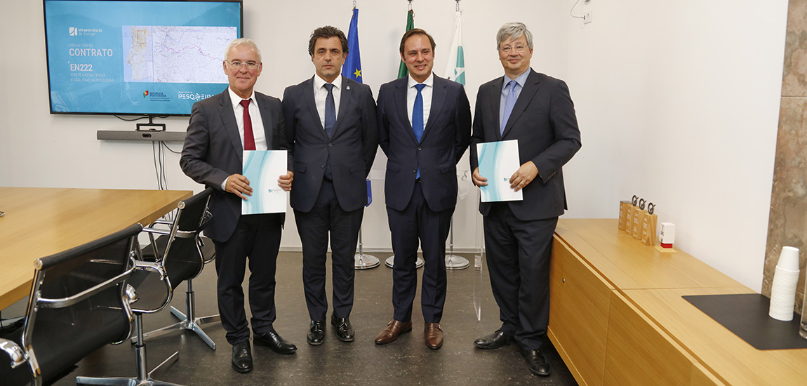 Imagem - Assinatura contrato EN222