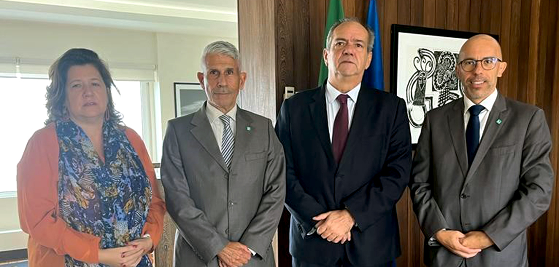 Diretora da AICEP em Moçambique, Alexandra Leite, Administrador da IPE, Amílcar Monteiro, Embaixador de Portugal em Moçambique, António Costa Moura, Gestor do Negócio Internacional da IPE, Gonçalo Oliveira