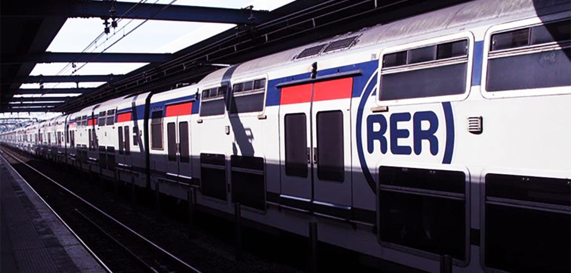 RER B SUBURBANO de Paris - França Foto 1