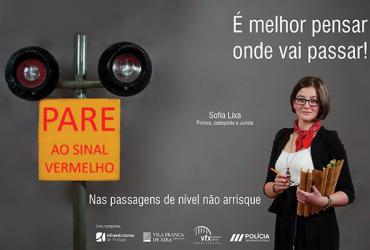 Nas passagens de nível não arrisque